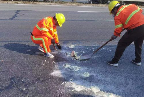 印江公路下沉注浆加固施工